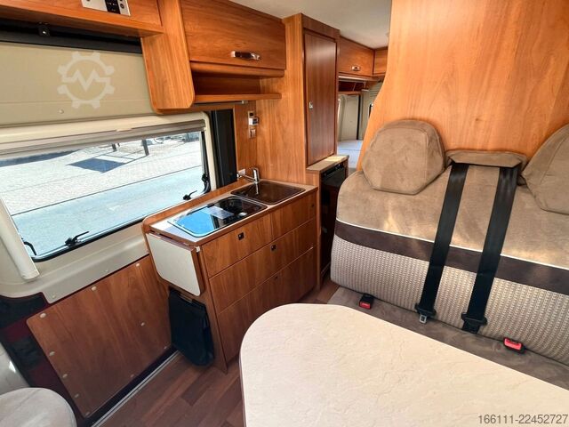 Kamper kombi GLOBECAR Globescout - Festbett - Markise - Klima - AHK -