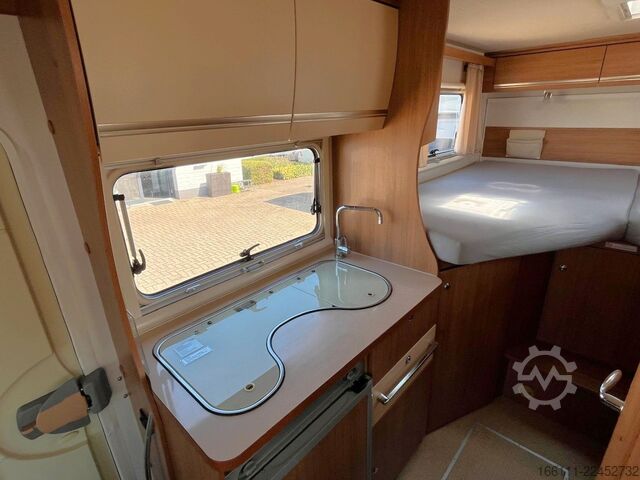 Poluintegrisani kamper EURAMOBIL Profila T 650 EB - Hub/Einzelbetten - Klima -