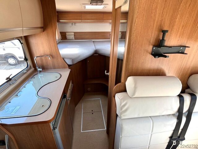 Poluintegrisani kamper EURAMOBIL Profila T 650 EB - Hub/Einzelbetten - Klima -