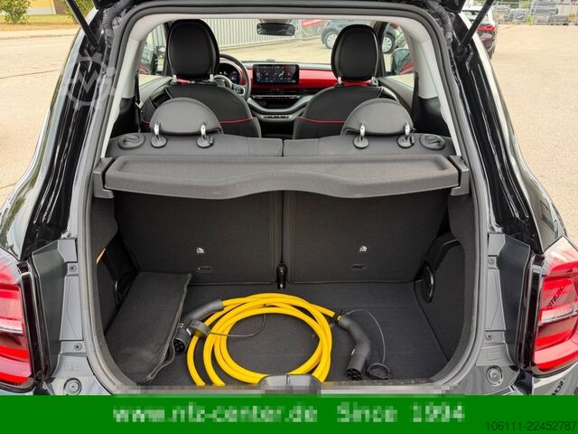 Dodávka FIAT 500 e Red Paket Komfort Kamera PDC CARPLAY