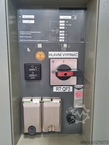 CNC machining center Deckel Maho DMC 635V