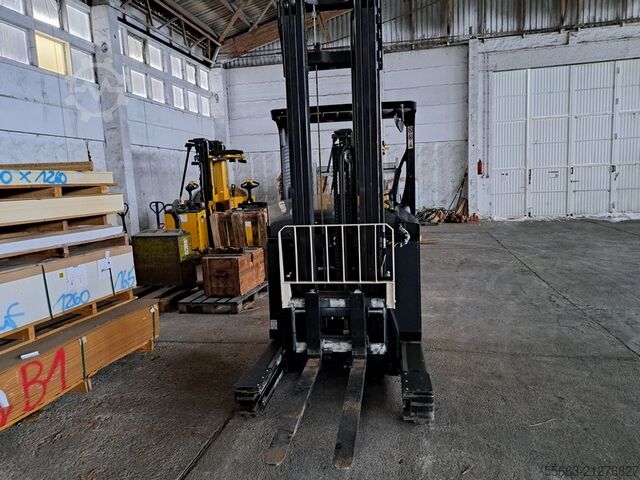 Reach Truck No 03 yale MR14 AC