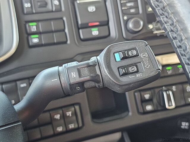 Standardni SZM SCANIA R450 6X2*4NB RET. LEATHER