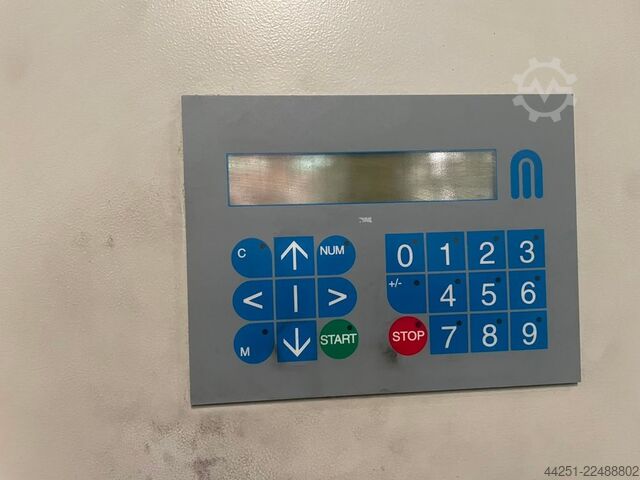 Paternoster con 42 estantes, altura 4,9 m Megamat Paternoster / Umlaufregal