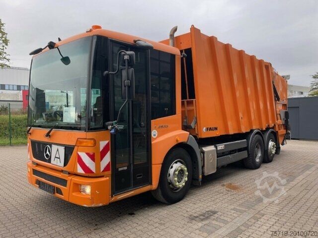Śmieciarka Mercedes-Benz 2633 6x2 R Econic Faun VarioPress 522