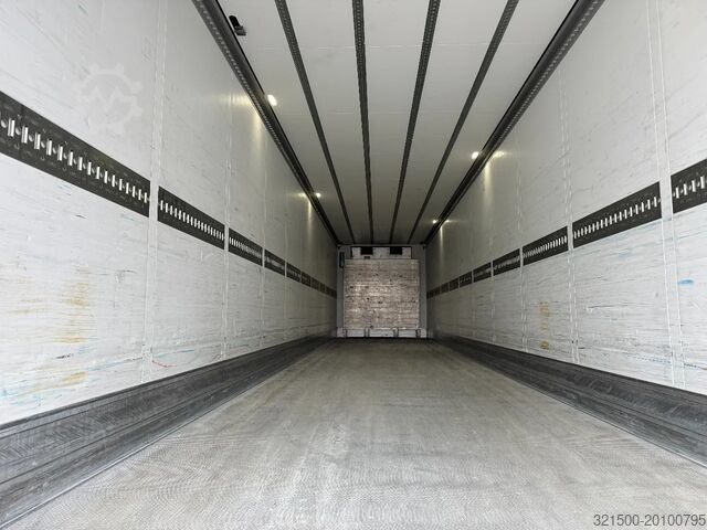 Gekoeld/bevroren transport Schmitz Cargobull Carrier Vector 1550 / SAF Disc / Tyres 80% / AP...