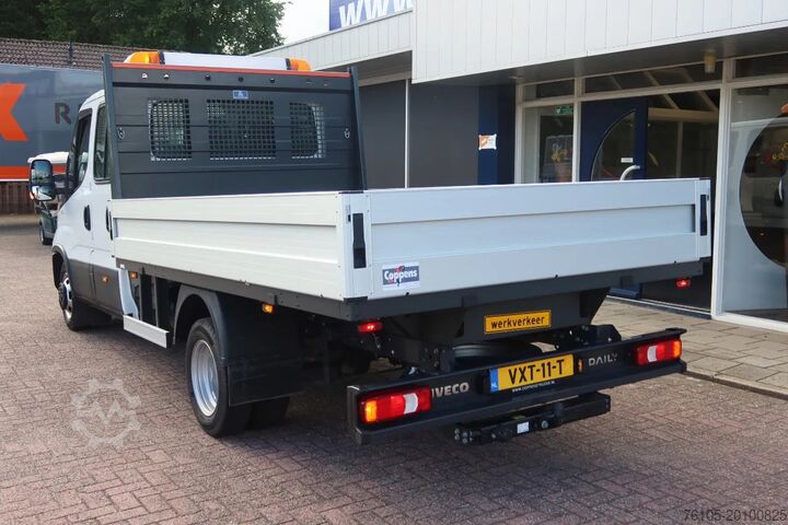 Iveco Daily 35C16 HI Matic Dubbele cabine open 7-persoons uitvoering. Dubbel lucht op achteras. 3.0  Iveco Daily 35C16 HI Matic Dubbele cabine open 7 pers...