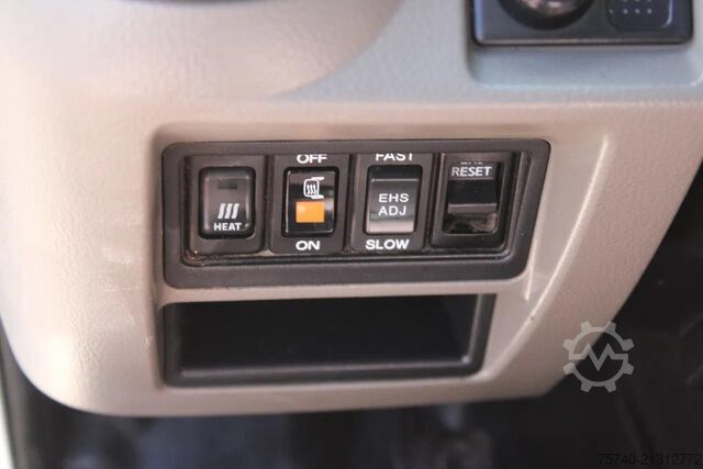 Kipper Nissan 45.13 + EURO 4 + C patent + tipper + MANUAL