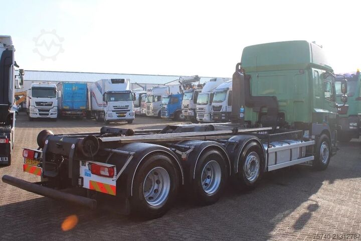 Containertransport (haakarmsysteem) DAF CF 85.460 8X4 + 30  TON VDL hook + euro 5