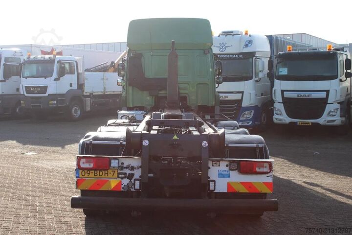 Containertransport (haakarmsysteem) DAF CF 85.460 8X4 + 30  TON VDL hook + euro 5