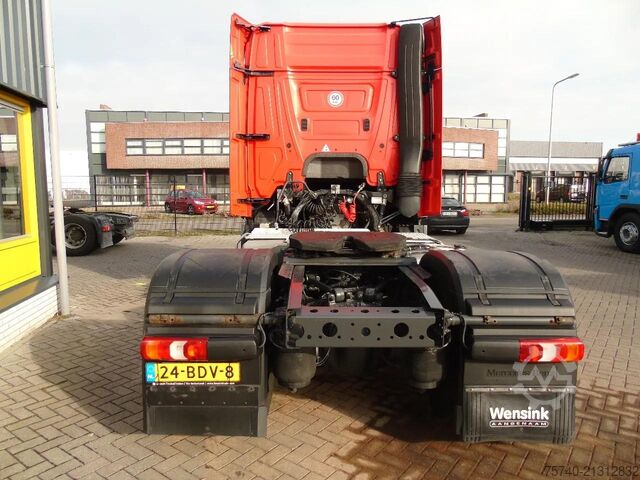 Standaard trekker Mercedes-Benz Actros 1933 + SPOILER