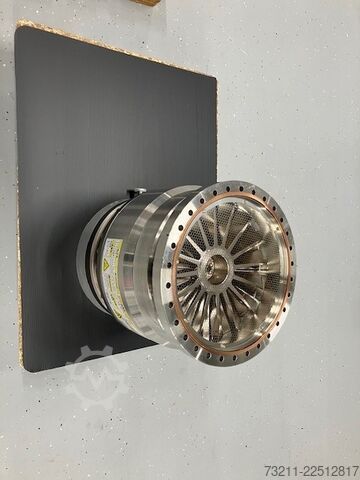 Vákuumszivattyú EDWARDS STP XA3203C