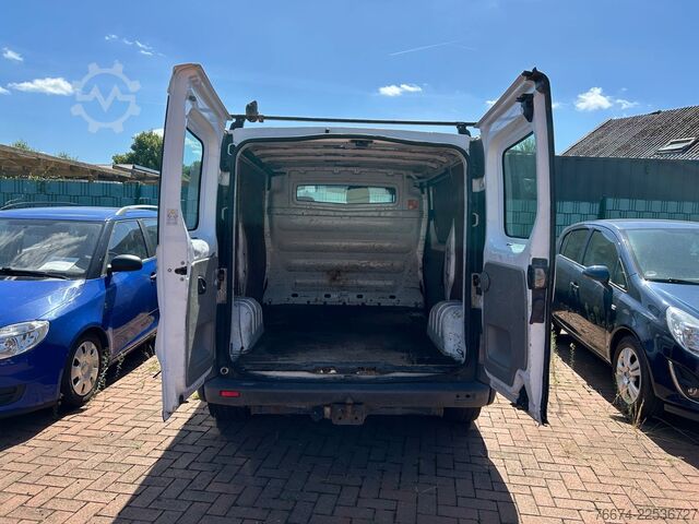 Bestelwagen OPEL Vivaro Kasten L1H1 2,7t