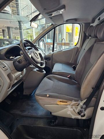 Bestelwagen OPEL Vivaro Kasten L2H1 2,9t AHK