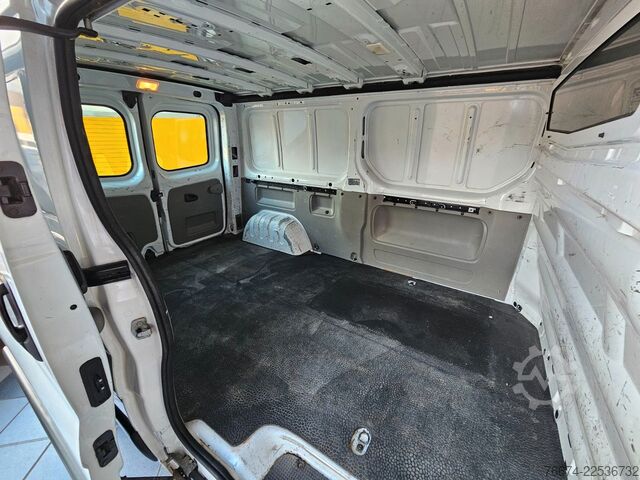 Bestelwagen OPEL Vivaro Kasten L2H1 2,9t AHK
