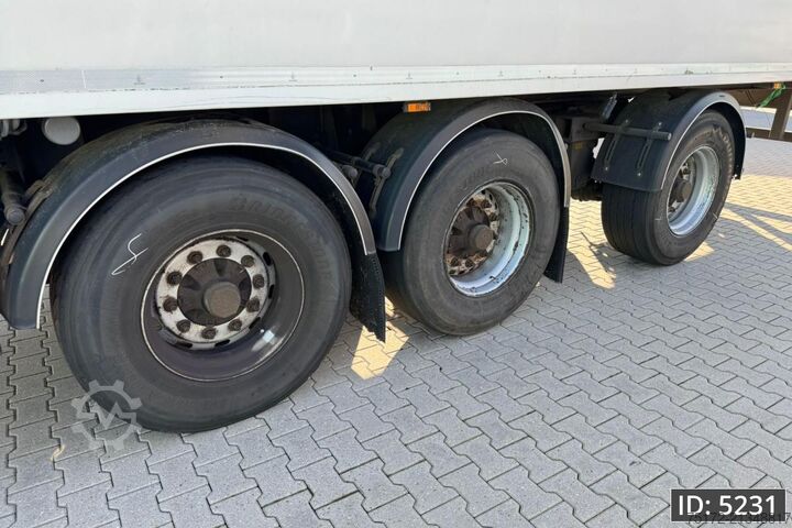 Kølet/frosset transport HTF HZO 39 / LZV Doorlader / Steering axle
