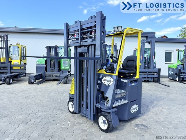 Négyirányú targoncát Combilift CB3000 DIESEL TRIPLEX 5500 FREE-LIFT