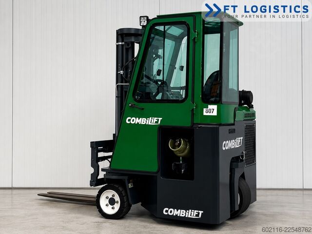 Négyirányú targoncát Combilift CB2500 GAS TRIPLEX 4900 FREE-LIFT CABIN