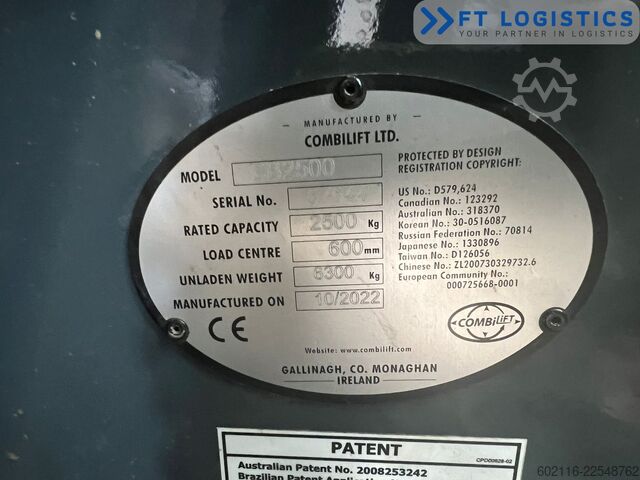 Négyirányú targoncát Combilift CB2500 GAS TRIPLEX 4900 FREE-LIFT CABIN