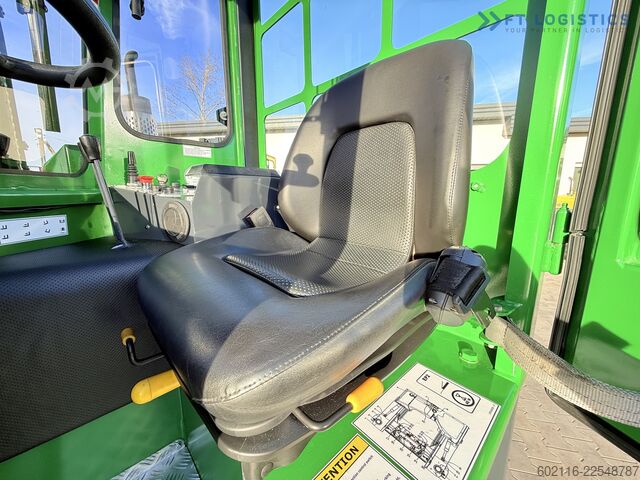 Négyirányú targoncát Combilift C4000 GAS TRIPLEX 6900 FREE-LIFT CABIN