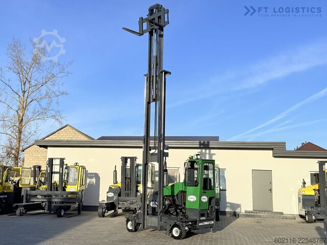 Négyirányú targoncát Combilift C4000 GAS TRIPLEX 6900 FREE-LIFT CABIN