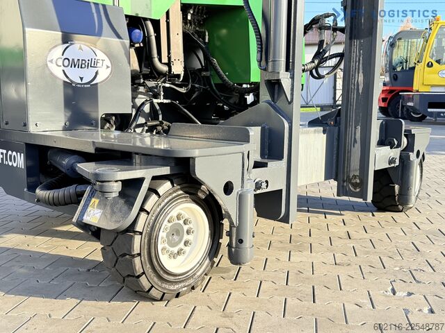 Négyirányú targoncát Combilift C4000 GAS TRIPLEX 6900 FREE-LIFT CABIN