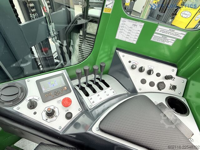 Négyirányú targoncát Combilift C4500 WIDE FORK POSITIONER DIESEL DUPLEX