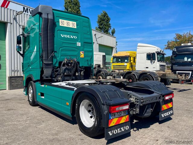 Standard-SZM Volvo FH 500 vin YV2RT40A6LB309260  2 tanks, P - Cool...