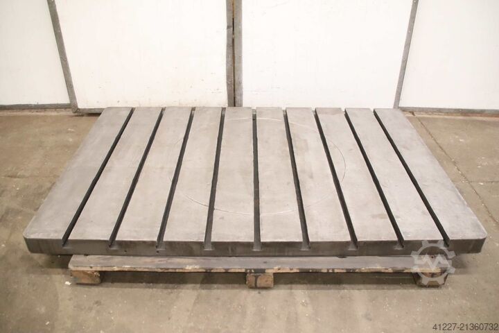 T yuvalı sıkıştırma plakası Guss 1295/2000/H90 mm