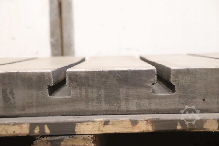 T yuvalı sıkıştırma plakası Guss 1295/2000/H90 mm