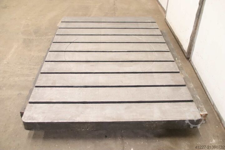 T yuvalı sıkıştırma plakası Guss 1295/2000/H90 mm