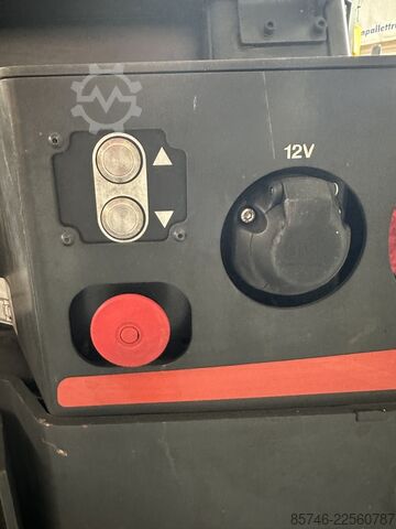 P 80 * DEMO !! Batteria NUOVA !! LINDE P 80 * DEMO !! NEW battery !!