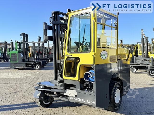 Carrello elevatore a 4 direzioni Combilift C3000XL DUPLEX FREE LIFT GAS POSITIONER