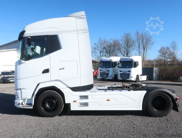 Trattore stradale standard DAF XG 530 Intarder Multihydraulik Navi Standklima