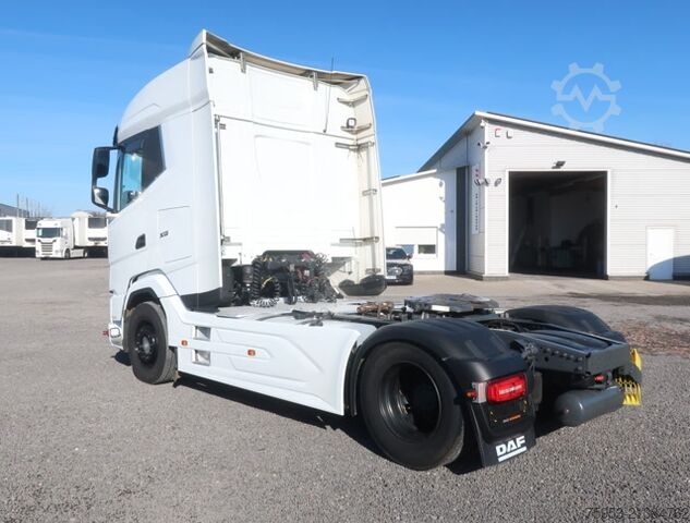 Trattore stradale standard DAF XG 530 Intarder Multihydraulik Navi Standklima