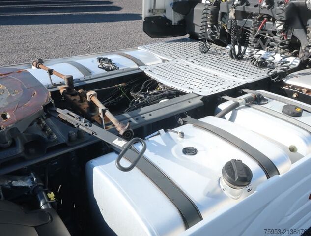Trattore stradale standard DAF XG 530 Intarder Multihydraulik Navi Standklima