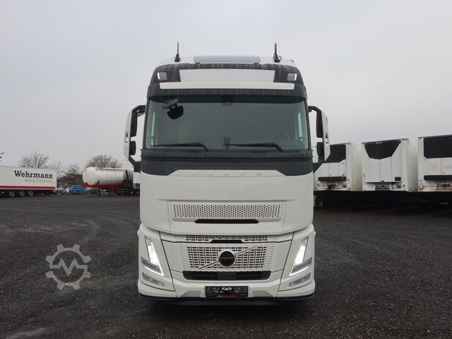 Trattore stradale standard Volvo FH 500 Aero Euro 6 Globetrotter XL Leder Mikrowell