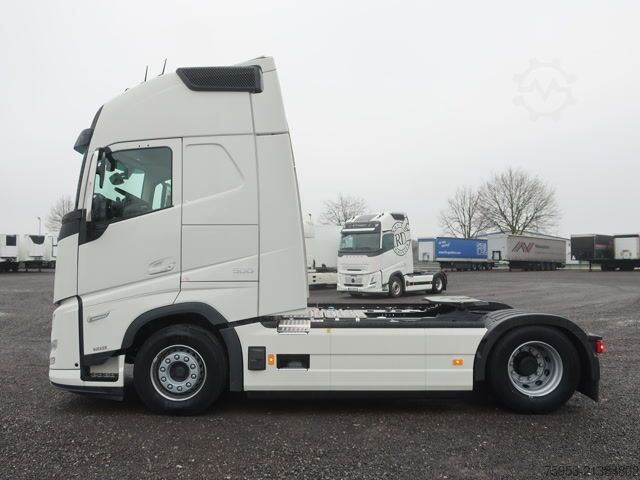 Trattore stradale standard Volvo FH 500 Aero Euro 6 Globetrotter XL Leder Mikrowell