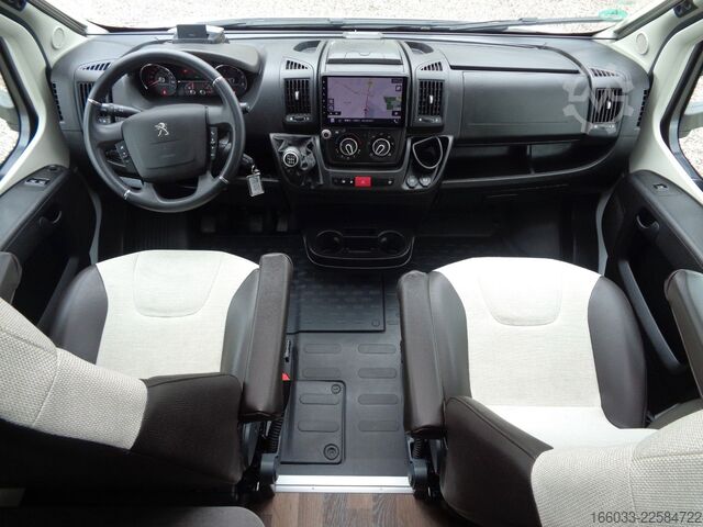 Teilintegriertes Wohnmobil WEINSBERG CaraCompact 600 MEG Pepper Peugeot