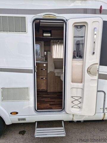 Teilintegriertes Wohnmobil HYMER/ERIBA Tramp CL 554 * Komfort-Line Paket*SAT+TV*