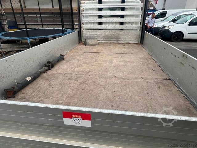 Pick-up dodávka NISSAN Cabstar Pritsche Zwillingsbereifung