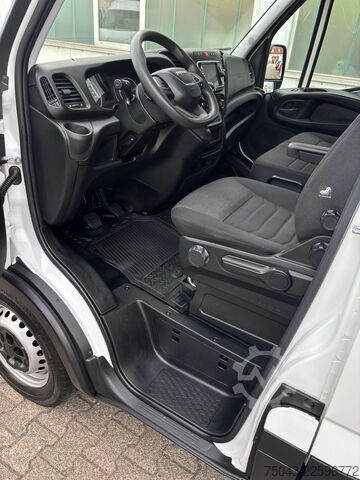 Furgone con tetto alto Iveco Daily Maxi*Klima*Kamera*Tempomat*44Tkm