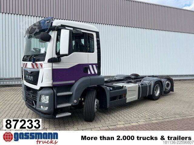 LKW-Fahrgestell MAN TGS 26.320 6X2-4 BL, Lenk-/Liftachse,