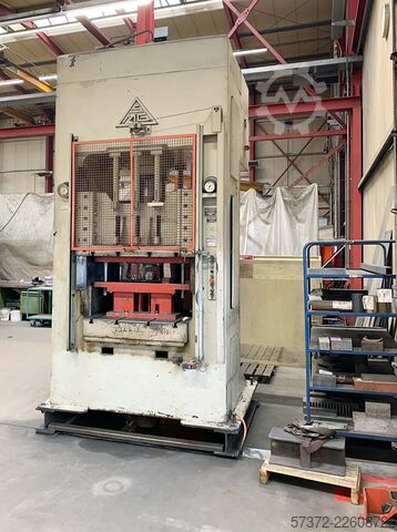 Presse hydraulique SMG VZP 100-1000/850