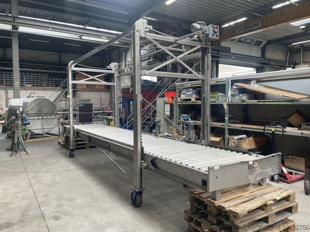 Powered roller conveyor belt Van der Meijden Machines Powered roller conveyor belt
