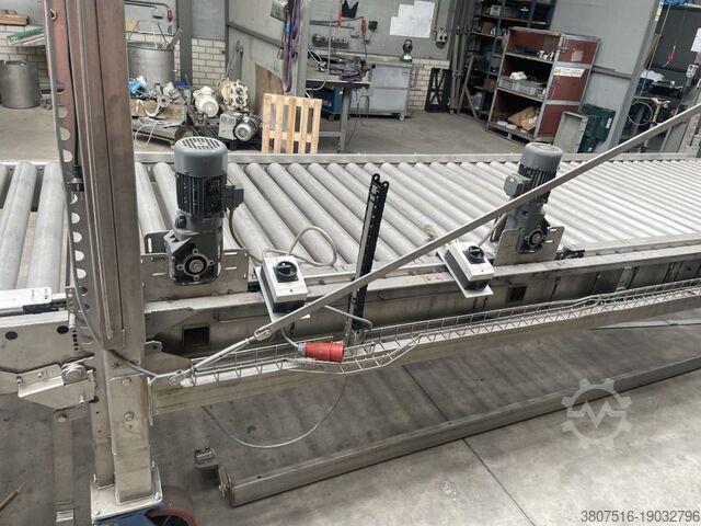 Powered roller conveyor belt Van der Meijden Machines Powered roller conveyor belt