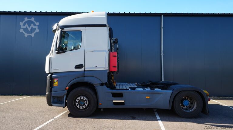 Standard-SZM Mercedes-Benz ACTROS 2145 Tractor unit