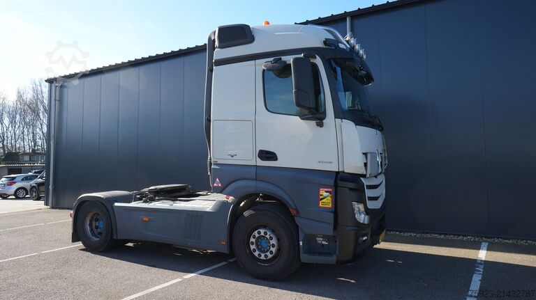 Standard-SZM Mercedes-Benz ACTROS 2145 Tractor unit