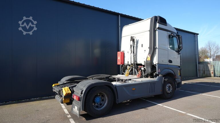 Standard-SZM Mercedes-Benz ACTROS 2145 Tractor unit