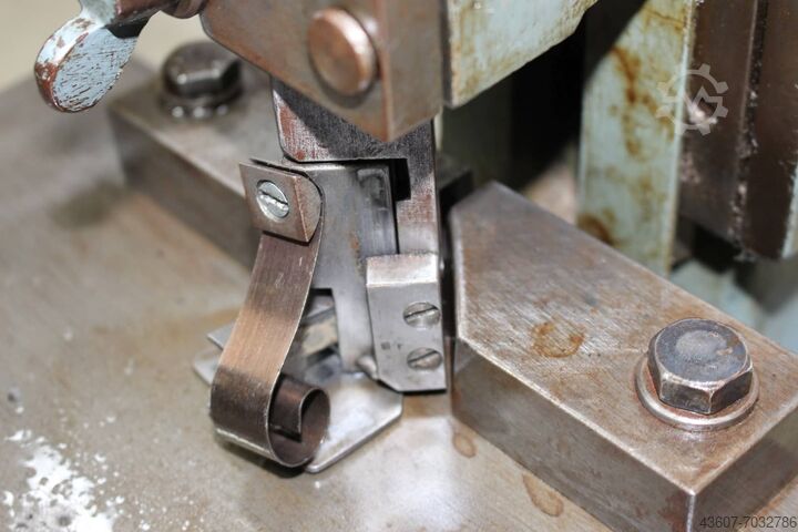 Köşe Çekme Makinası FOMM CPM